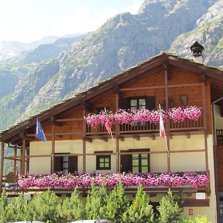 Il Piccolo Residence Gressoney-La-Trinite Bagian luar foto