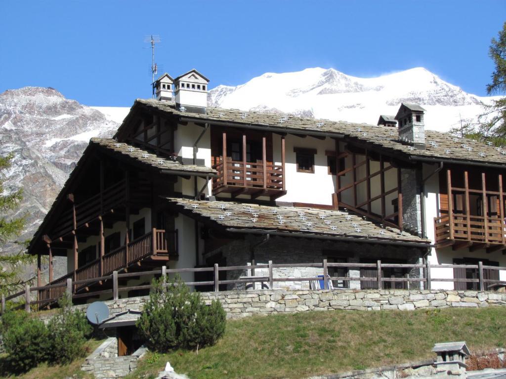 Il Piccolo Residence Gressoney-La-Trinite Bagian luar foto