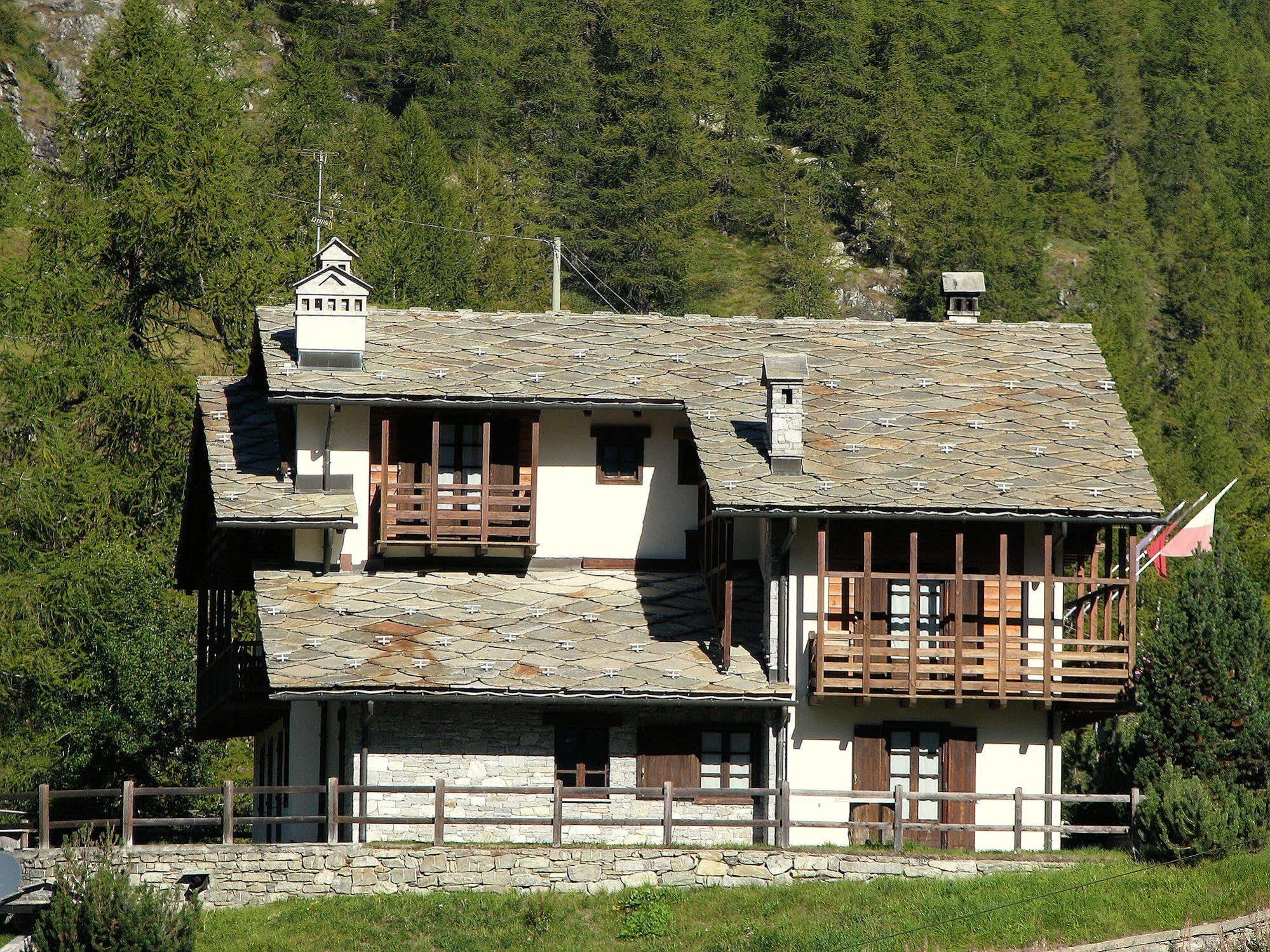 Il Piccolo Residence Gressoney-La-Trinite Bagian luar foto