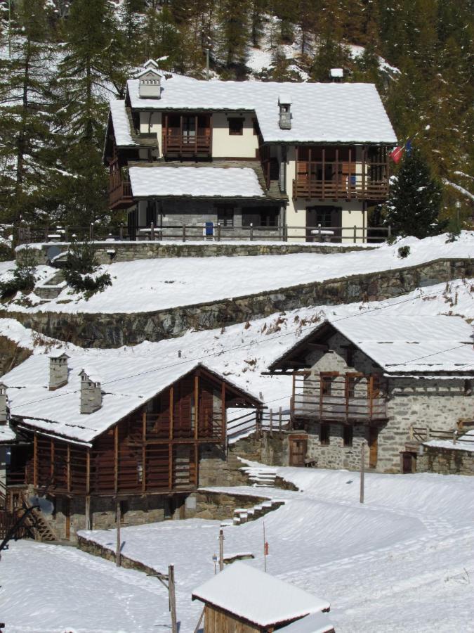 Il Piccolo Residence Gressoney-La-Trinite Bagian luar foto